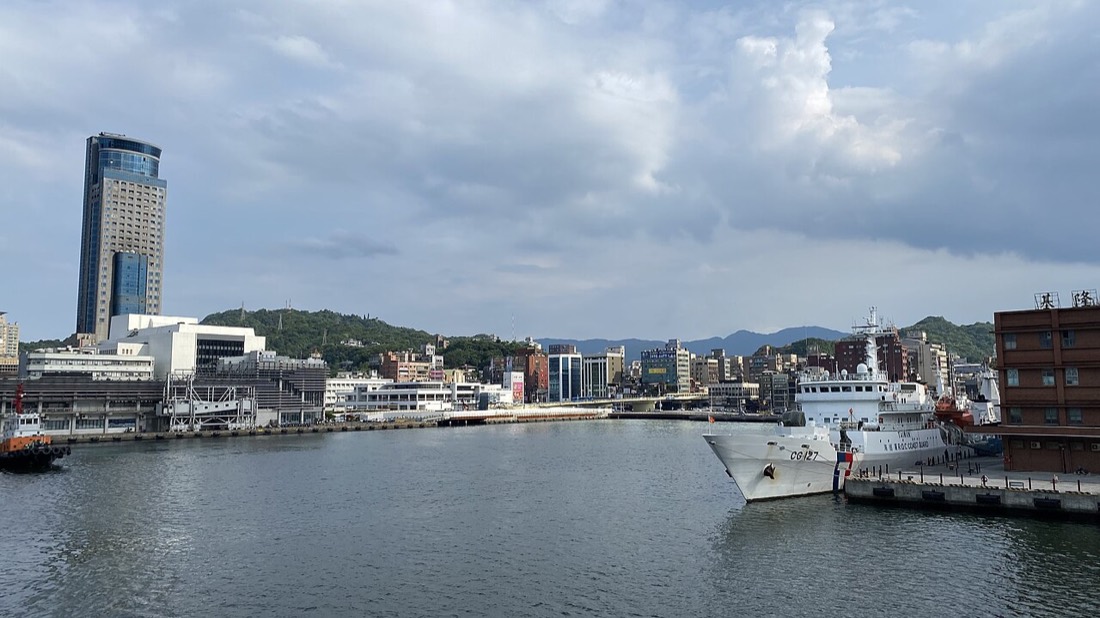基隆港內港